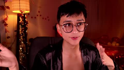 Snapshot of mr_evan1 chatting on February 6, 2025, 3:52 pm Mr Evans online show from February 6, 2025, 3:52 pm