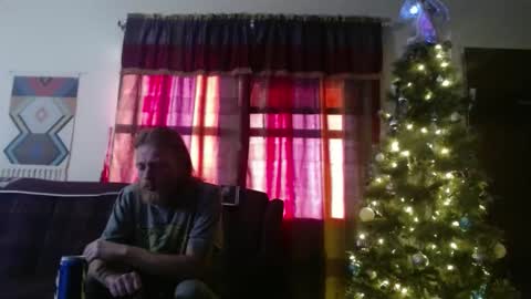 Snapshot of mr_happy12 chatting on December 17, 2024, 2:00 pm mr_happy12 online show from December 17, 2024, 2:00 pm