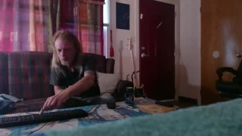 Snapshot of mr_happy12 chatting on September 8, 2025, 10:53 pm mr_happy12 online show from September 8, 2025, 10:53 pm