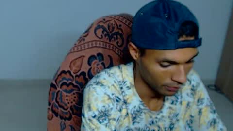 Snapshot of mr_max__ chatting on November 7, 2025, 6:41 pm Max online show from November 7, 2025, 6:41 pm