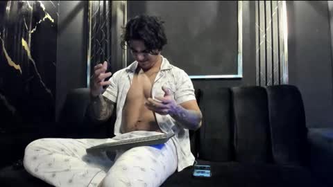 Snapshot of mr_maximo chatting on September 16, 2025, 5:08 am mr_maximo online show from September 16, 2025, 5:08 am