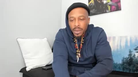 Snapshot of mromg007 chatting on February 21, 2025, 11:10 pm mromg007 online show from February 21, 2025, 11:10 pm