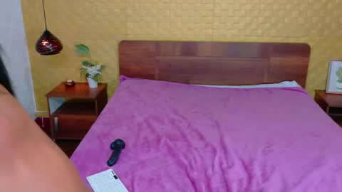 Snapshot of mrs_buttocks chatting on March 6, 2025, 6:26 pm mrs_buttocks online show from March 6, 2025, 6:26 pm