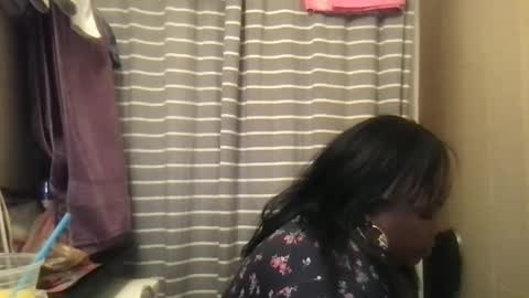 Snapshot of msjonemillion chatting on February 13, 2025, 3:39 am Chocolate  Candy   Stick online show from February 13, 2025, 3:39 am