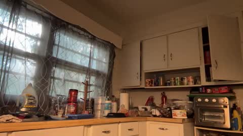 Snapshot of mskitty000 chatting on September 15, 2025, 9:37 pm mskitty000 online show from September 15, 2025, 9:37 pm