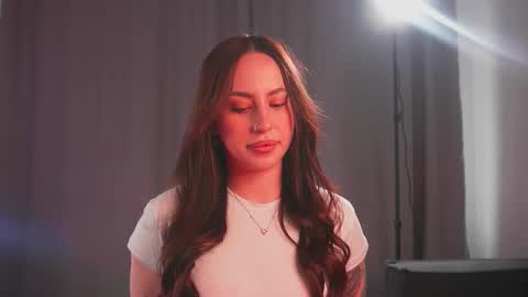 Snapshot of multifruiti chatting on October 12, 2025, 7:07 am Kira online show from October 12, 2025, 7:07 am