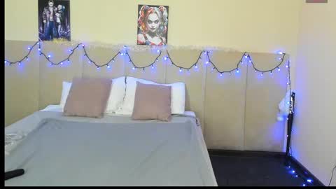 Snapshot of musclexxxbarbie chatting on December 25, 2024, 4:32 pm Eva online show from December 25, 2024, 4:32 pm