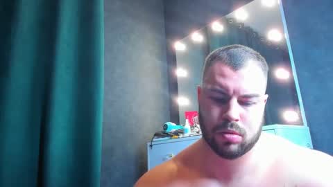 Snapshot of muscularjohnforu chatting on February 10, 2025, 6:56 pm click icon for peach  online show from February 10, 2025, 6:56 pm