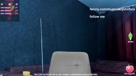 Snapshot of muscularjohnforu chatting on September 22, 2025, 8:27 am click icon for peach  online show from September 22, 2025, 8:27 am