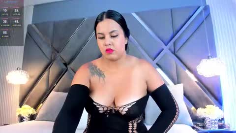 Snapshot of mya_evans chatting on September 17, 2025, 11:34 am Mariana Evans online show from September 17, 2025, 11:34 am