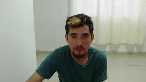 Snapshot of myke_xxx chatting on December 16, 2024, 11:55 am mike online show from December 16, 2024, 11:55 am