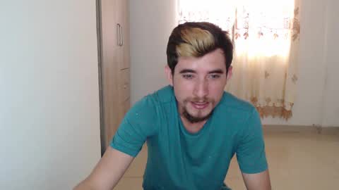 Snapshot of myke_xxx chatting on December 19, 2024, 6:45 pm mike online show from December 19, 2024, 6:45 pm