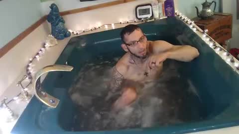 Snapshot of mymouththebest chatting on November 8, 2025, 7:08 am Jay sexxythikk Coonass online show from November 8, 2025, 7:08 am