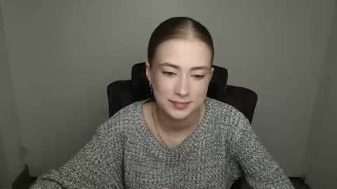 Snapshot of mysticemeli chatting on September 22, 2025, 5:20 am Emelie online show from September 22, 2025, 5:20 am