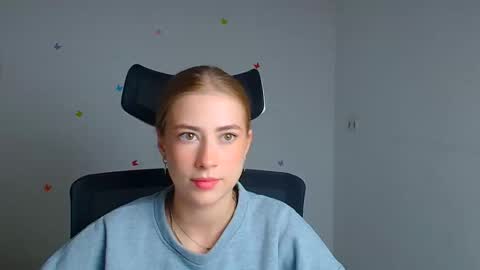 Snapshot of mysticemeli chatting on September 25, 2025, 11:36 am Emelie online show from September 25, 2025, 11:36 am