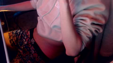 Snapshot of naj8 chatting on October 12, 2025, 3:16 am Drew online show from October 12, 2025, 3:16 am