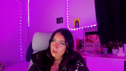 Snapshot of nami_white chatting on October 4, 2025, 4:32 am nami_white online show from October 4, 2025, 4:32 am