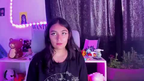 Snapshot of nami_white chatting on October 4, 2025, 6:06 pm nami_white online show from October 4, 2025, 6:06 pm