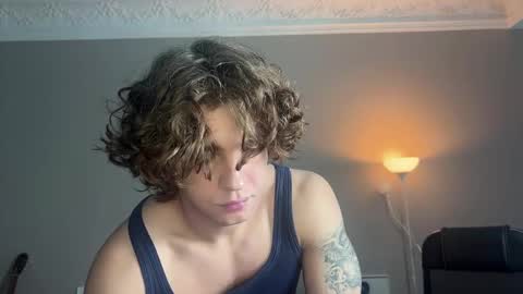 Snapshot of namiraaxel chatting on February 12, 2025, 7:02 am Georges online show from February 12, 2025, 7:02 am