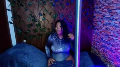 Snapshot of naomii_campbelll chatting on October 22, 2025, 9:14 pm Naomi Campbel online show from October 22, 2025, 9:14 pm