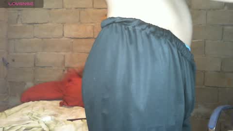 Snapshot of naomisimon chatting on January 13, 2025, 4:07 am bellas2012 online show from January 13, 2025, 4:07 am