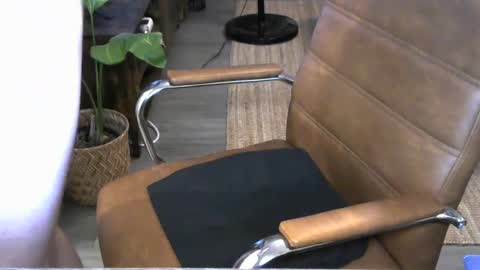 Snapshot of nareth338 chatting on September 29, 2025, 6:51 am nareth338 online show from September 29, 2025, 6:51 am