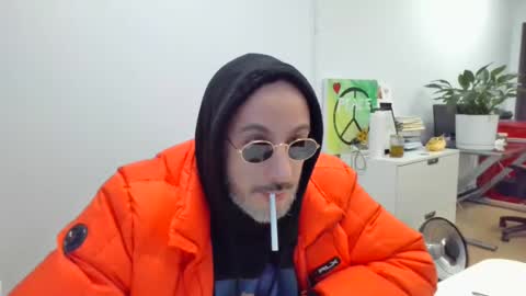 Snapshot of nassobout chatting on January 17, 2025, 2:39 pm nassobout online show from January 17, 2025, 2:39 pm