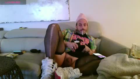 Snapshot of nassobout chatting on January 25, 2025, 10:39 pm nassobout online show from January 25, 2025, 10:39 pm