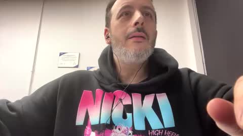 Snapshot of nassobout chatting on February 10, 2025, 10:51 pm nassobout online show from February 10, 2025, 10:51 pm