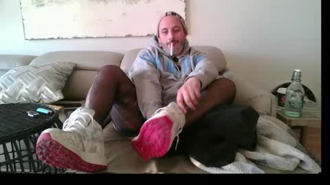 Snapshot of nassobout chatting on February 19, 2025, 12:33 pm nassobout online show from February 19, 2025, 12:33 pm