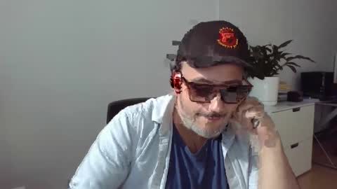 Snapshot of nassobout chatting on September 11, 2025, 7:47 pm nassobout online show from September 11, 2025, 7:47 pm