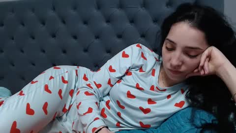 Snapshot of natalie_mia chatting on January 20, 2025, 3:26 am Miia online show from January 20, 2025, 3:26 am