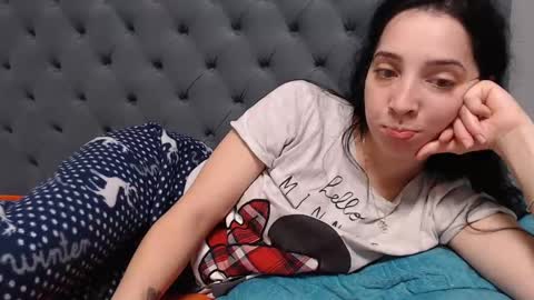 Snapshot of natalie_mia chatting on January 21, 2025, 6:43 am Miia online show from January 21, 2025, 6:43 am