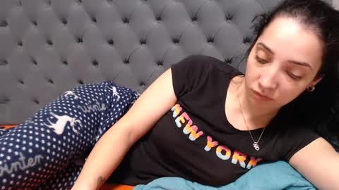 Snapshot of natalie_mia chatting on January 23, 2025, 6:28 am Miia online show from January 23, 2025, 6:28 am