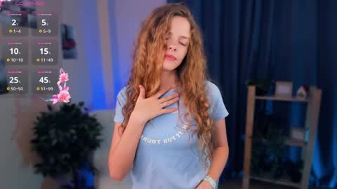 Snapshot of nataly_hello chatting on December 23, 2024, 5:17 am Natalie online show from December 23, 2024, 5:17 am
