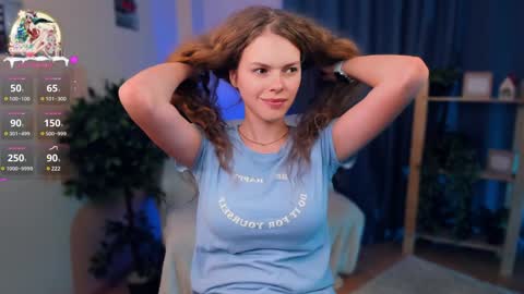 Snapshot of nataly_hello chatting on December 23, 2024, 11:25 am Natalie online show from December 23, 2024, 11:25 am