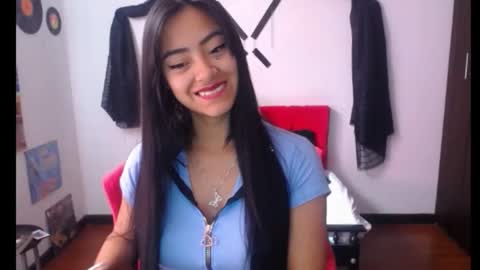 Snapshot of natalyescobar_lx chatting on January 22, 2025, 2:03 pm Nataly Escobar online show from January 22, 2025, 2:03 pm