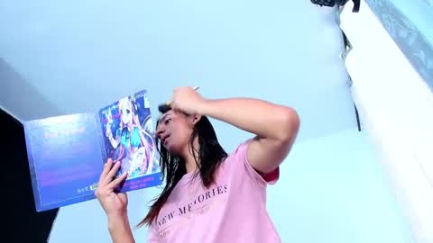 Snapshot of nati_sm chatting on February 7, 2025, 12:17 pm Nati online show from February 7, 2025, 12:17 pm