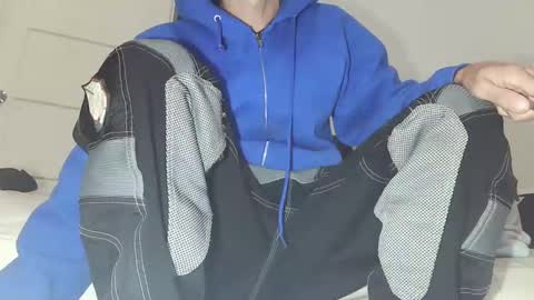 Snapshot of natou3x chatting on September 21, 2025, 7:37 pm natou3x online show from September 21, 2025, 7:37 pm