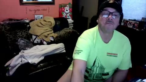 Snapshot of naughtybone chatting on February 27, 2025, 7:04 pm naughtybone online show from February 27, 2025, 7:04 pm