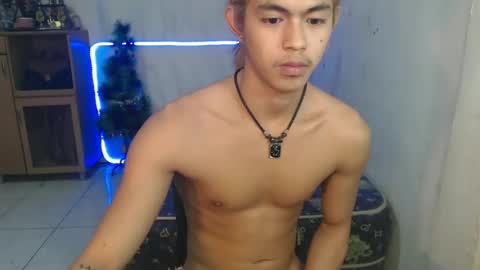 Snapshot of naughtyboylouie chatting on January 30, 2025, 8:31 pm Loue online show from January 30, 2025, 8:31 pm