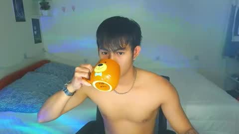 Snapshot of naughtyboylouie chatting on October 10, 2025, 6:56 am Loue online show from October 10, 2025, 6:56 am