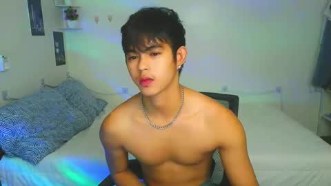 Snapshot of naughtyboylouie chatting on October 13, 2025, 10:15 am Loue online show from October 13, 2025, 10:15 am