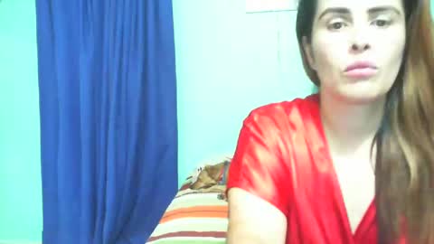 Snapshot of naugthymilf23 chatting on October 11, 2025, 12:10 am keyra online show from October 11, 2025, 12:10 am