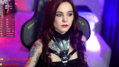 Snapshot of nelle_ chatting on November 2, 2025, 1:02 pm    online show from November 2, 2025, 1:02 pm