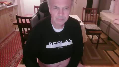 Snapshot of neno89654 chatting on October 27, 2025, 6:12 pm neno89654 online show from October 27, 2025, 6:12 pm