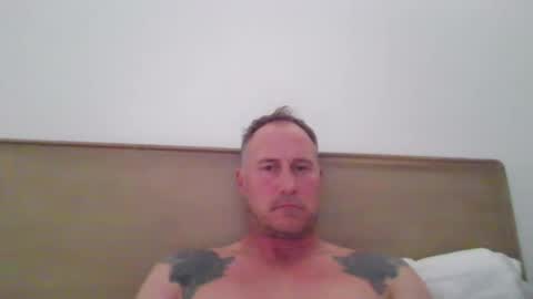 Snapshot of newportman1030 chatting on September 21, 2025, 10:44 pm amandandhisgirl online show from September 21, 2025, 10:44 pm