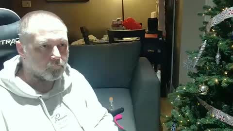 Snapshot of newvvorld chatting on December 8, 2024, 2:19 pm NewWorld online show from December 8, 2024, 2:19 pm