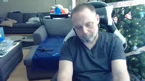 Snapshot of newvvorld chatting on December 22, 2024, 6:15 pm NewWorld online show from December 22, 2024, 6:15 pm