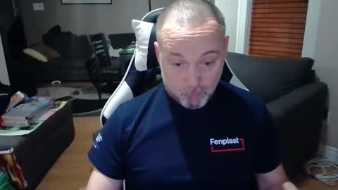 Snapshot of newvvorld chatting on January 20, 2025, 10:04 pm NewWorld online show from January 20, 2025, 10:04 pm